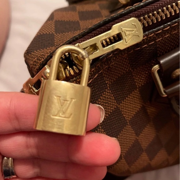 SOLD Authentic Louis Vuitton Speedy Bandouliere 25 Damier Ebene - Picture 11 of 12